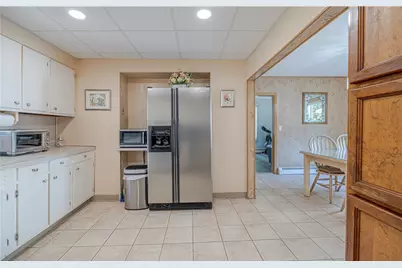 737 Putnam Pike, Smithfield, RI 02828 - Photo 13