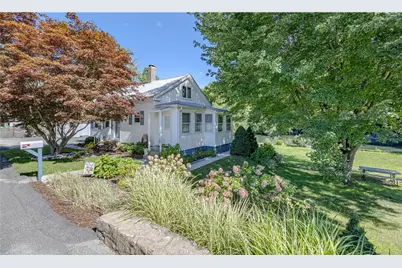 737 Putnam Pike, Smithfield, RI 02828 - Photo 5