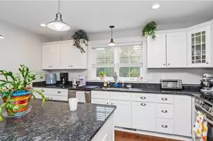 724 Centerville Rd, Warwick, RI 02886 - Photo 11