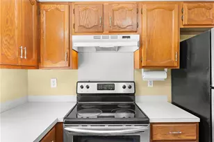 283 Privilege St, Woonsocket, RI 02895 - Photo 11