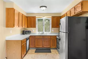 283 Privilege St, Woonsocket, RI 02895 - Photo 9