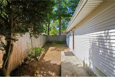 19 Sunset Avenue, Coventry, RI 02816 - Photo 3