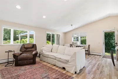 19 Sunset Avenue, Coventry, RI 02816 - Photo 9