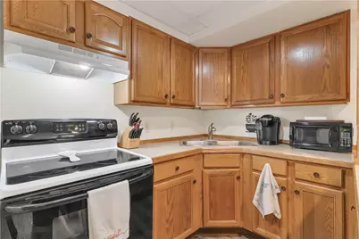 139 Ray Avenue, Woonsocket, RI 02895 - Photo 31