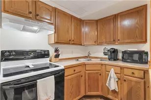 139 Ray Ave, Woonsocket, RI 02895 - Photo 31