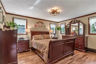 139 Ray Ave, Woonsocket, RI 02895 - Photo 17