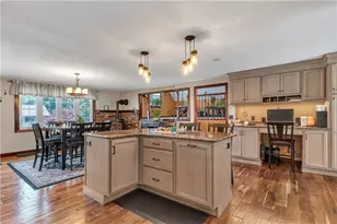 139 Ray Ave, Woonsocket, RI 02895 - Photo 9