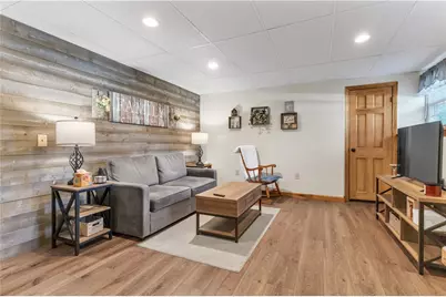 139 Ray Avenue, Woonsocket, RI 02895 - Photo 27
