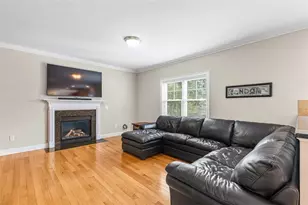 189 Delano Dr, North Kingstown, RI 02852 - Photo 13