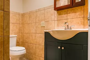 1340 Cranston St, Cranston, RI 02920 - Photo 11