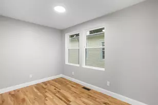 28 Potters Ave, Providence, RI 02905 - Photo 9