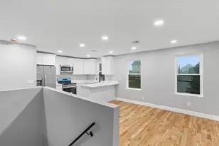 28 Potters Ave, Providence, RI 02905 - Photo 19