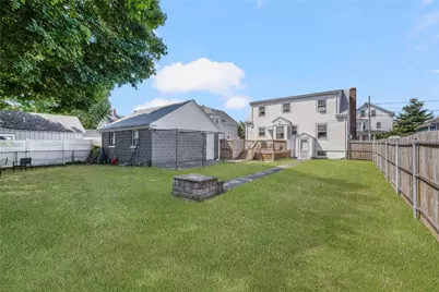 26 Gurney Street, East Providence, RI 02914 - Photo 41