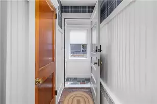 26 Gurney St, East Providence, RI 02914 - Photo 33