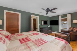 26 Gurney St, East Providence, RI 02914 - Photo 21