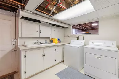 26 Gurney Street, East Providence, RI 02914 - Photo 35