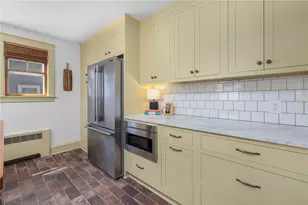 26 Gurney St, East Providence, RI 02914 - Photo 15
