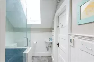 20 Carroll Ave, Newport, RI 02840 - Photo 21