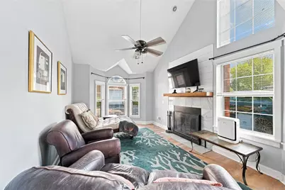 626 Smithfield Road #604, North Providence, RI 02904 - Photo 5