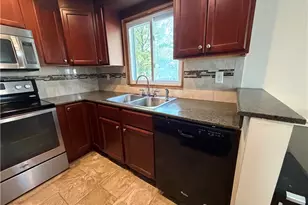 256 Old County Rd, Smithfield, RI 02917 - Photo 9