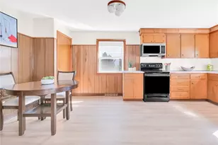 39 Gray St, Providence, RI 02909 - Photo 9