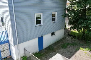 68 Wilcox Ave, Pawtucket, RI 02860 - Photo 7