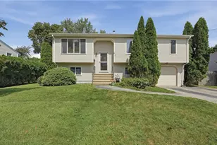 18 Lunn St, East Providence, RI 02915 - Photo 1