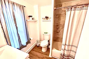 327 Spring St, Newport, RI 02840 - Photo 5