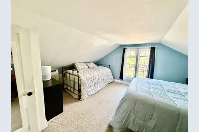 327 Spring Street #2, Newport, RI 02840 - Photo 11
