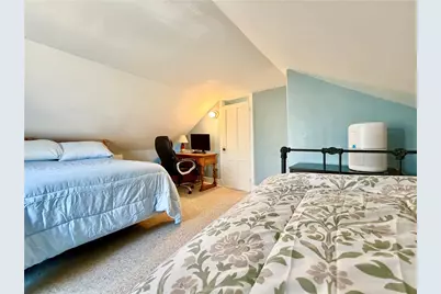 327 Spring Street #2, Newport, RI 02840 - Photo 9