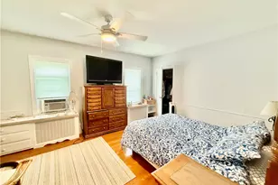 18 Carey St, Newport, RI 02840 - Photo 13