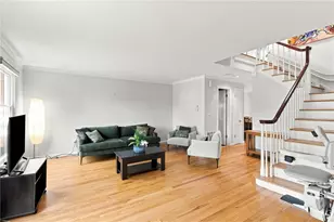 109 Wyndham Ave, Providence, RI 02908 - Photo 7