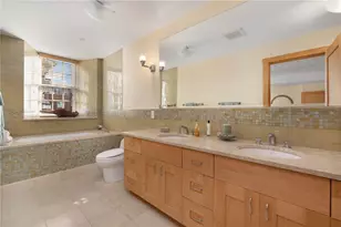 343 Thames St, Bristol, RI 02809 - Photo 27