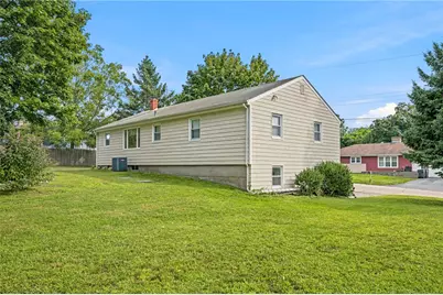63 Bourbon Street, Portsmouth, RI 02871 - Photo 5