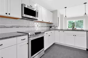 141 Pine Glen Dr, East Greenwich, RI 02818 - Photo 5