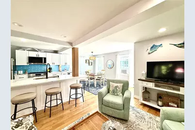 22 Dixon Street, Newport, RI 02840 - Photo 9