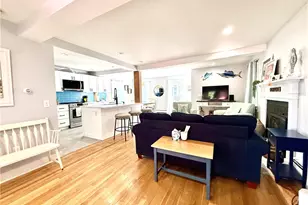 22 Dixon St, Newport, RI 02840 - Photo 11