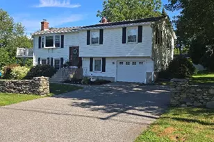 391 Browns Ln, Middletown, RI 02842 - Photo 1