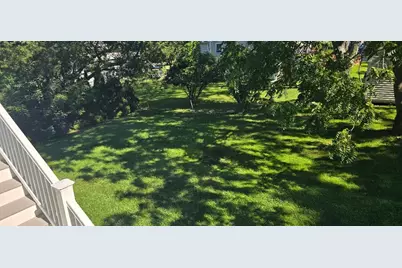 391 Browns Lane, Middletown, RI 02842 - Photo 3