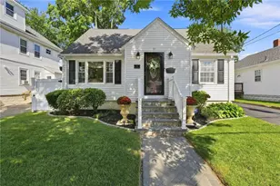 71 Petteys Ave, Providence, RI 02909 - Photo 1