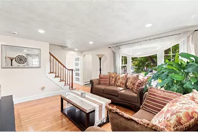 71 Petteys Avenue, Providence, RI 02909 - Photo 5