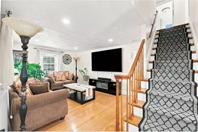 71 Petteys Avenue, Providence, RI 02909 - Photo 7