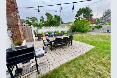 7 Watson Street, Newport, RI 02840 - Photo 11