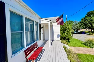 7 Watson St, Newport, RI 02840 - Photo 13