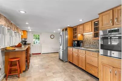290 Oakridge Avenue, North Attleboro, MA 02760 - Photo 15