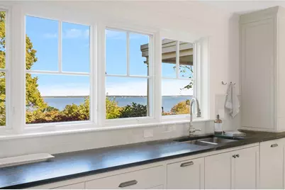 140 Aldrich Avenue, Warwick, RI 02889 - Photo 19