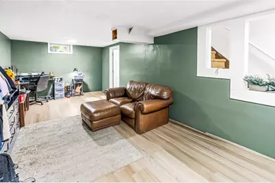 134 Westwood Avenue, Cranston, RI 02905 - Photo 11