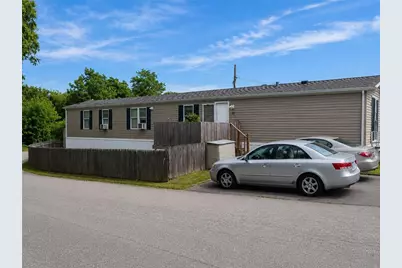 245 Manton Street, Pawtucket, RI 02861 - Photo 3