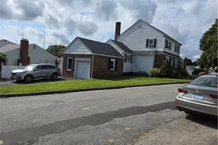 67 Kearney St, Cranston, RI 02920 - Photo 5