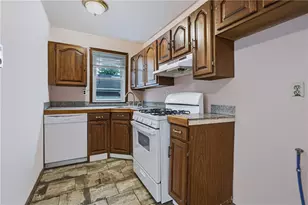 25 Longfellow Terrace, Providence, RI 02907 - Photo 7